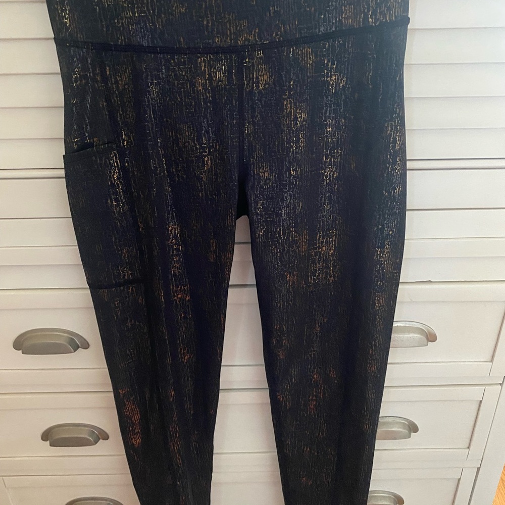 Lilly Pulitzer Black and Gold Patterned Leggings